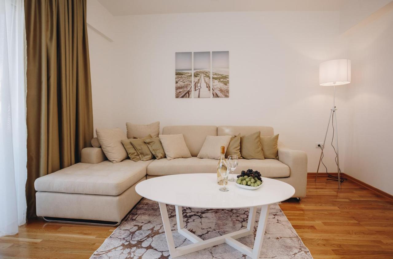 Status-M Apartments Bečići Екстериор снимка
