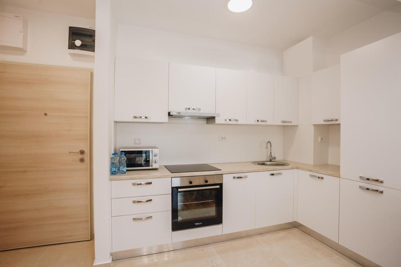 Status-M Apartments Bečići Екстериор снимка